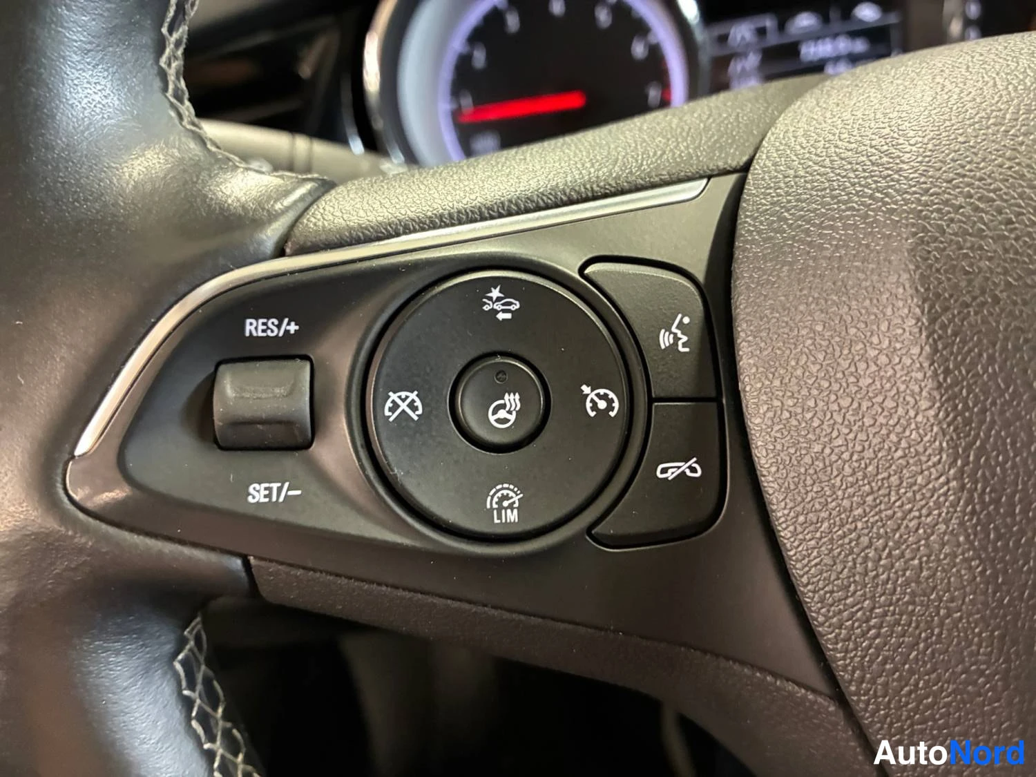 Harmaa Opel Insignia Sports Tourer 2019, kuva 29