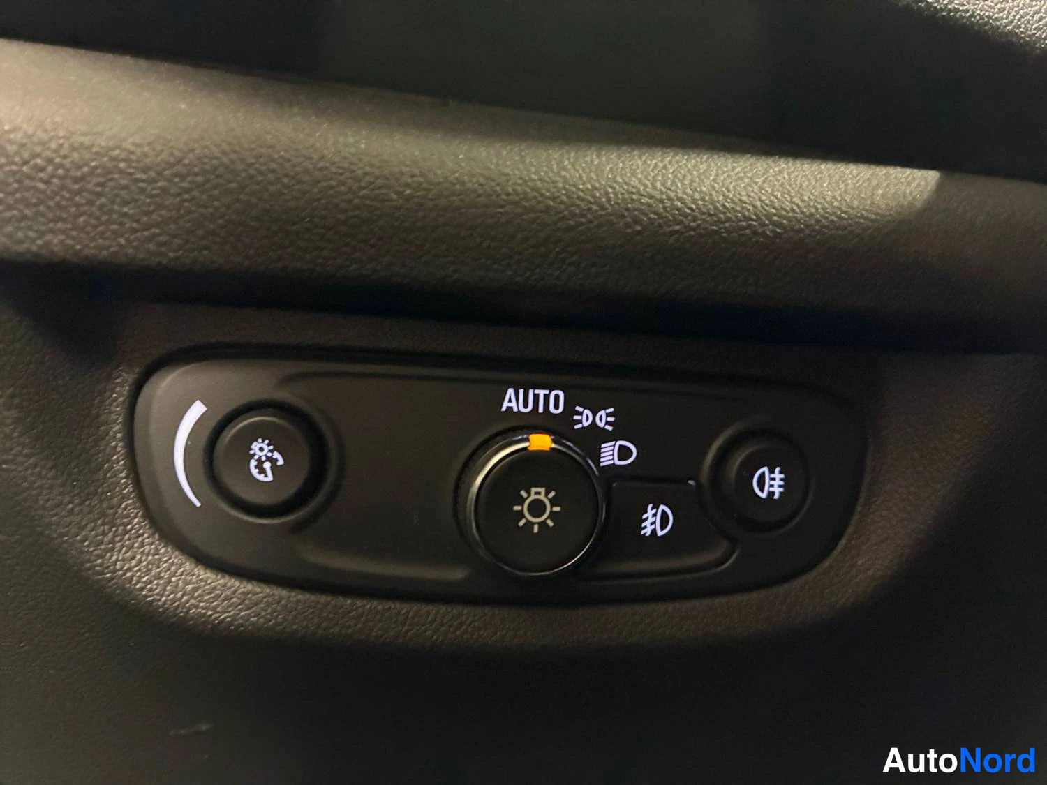 Harmaa Opel Insignia Sports Tourer 2019, kuva 30