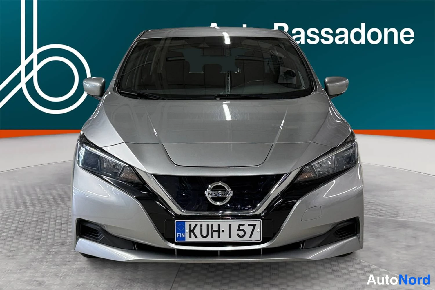 Hopea Nissan Leaf 2021, edestä, kuva 4