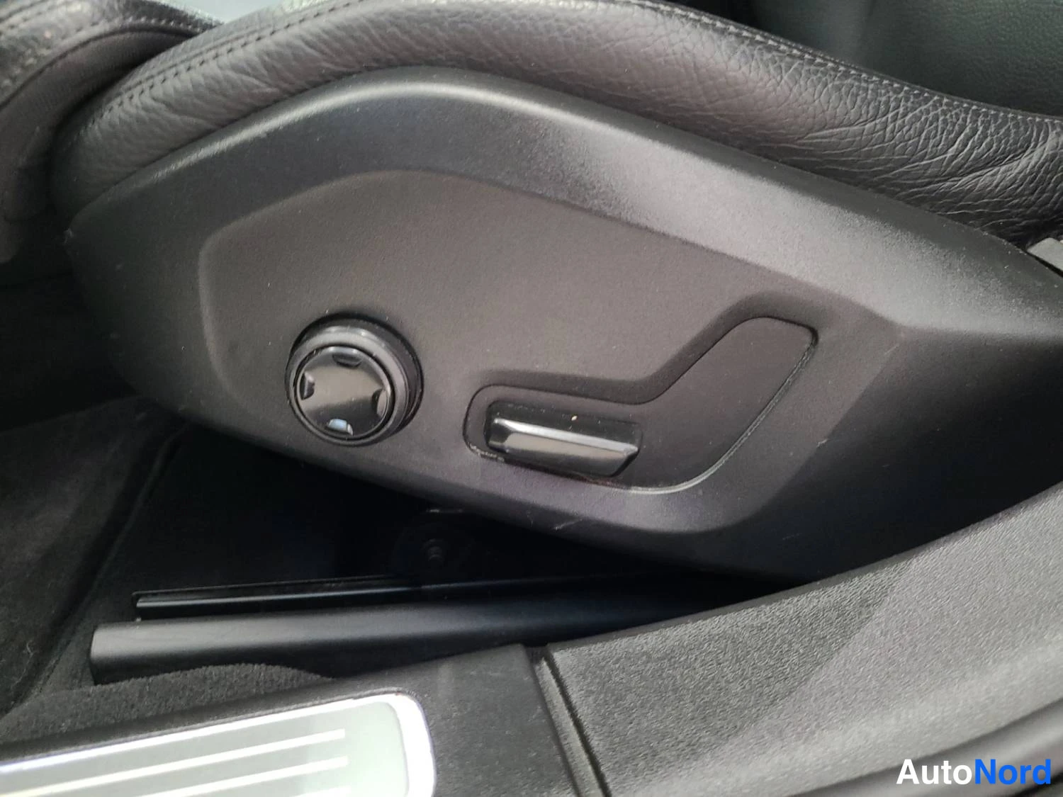 Harmaa Volvo V90 2019, kuva 19
