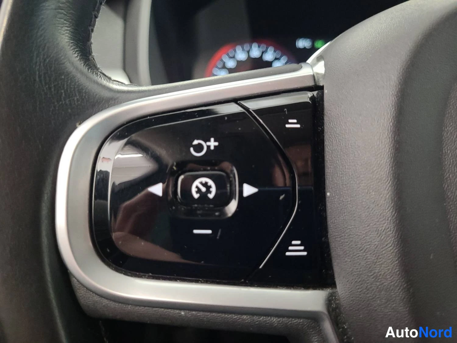 Harmaa Volvo V90 2019, kuva 24