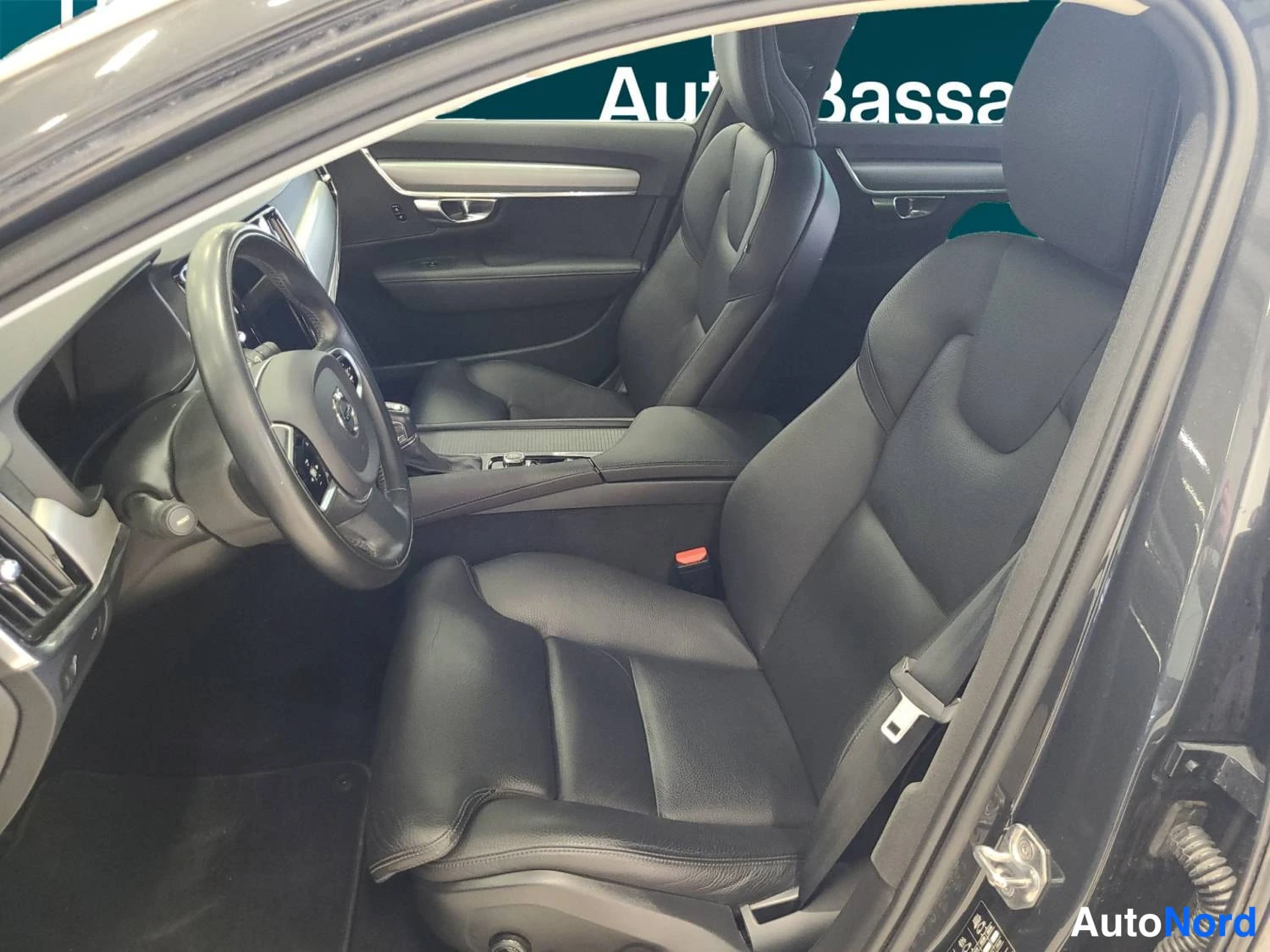Harmaa Volvo V90 2019, kuva 9