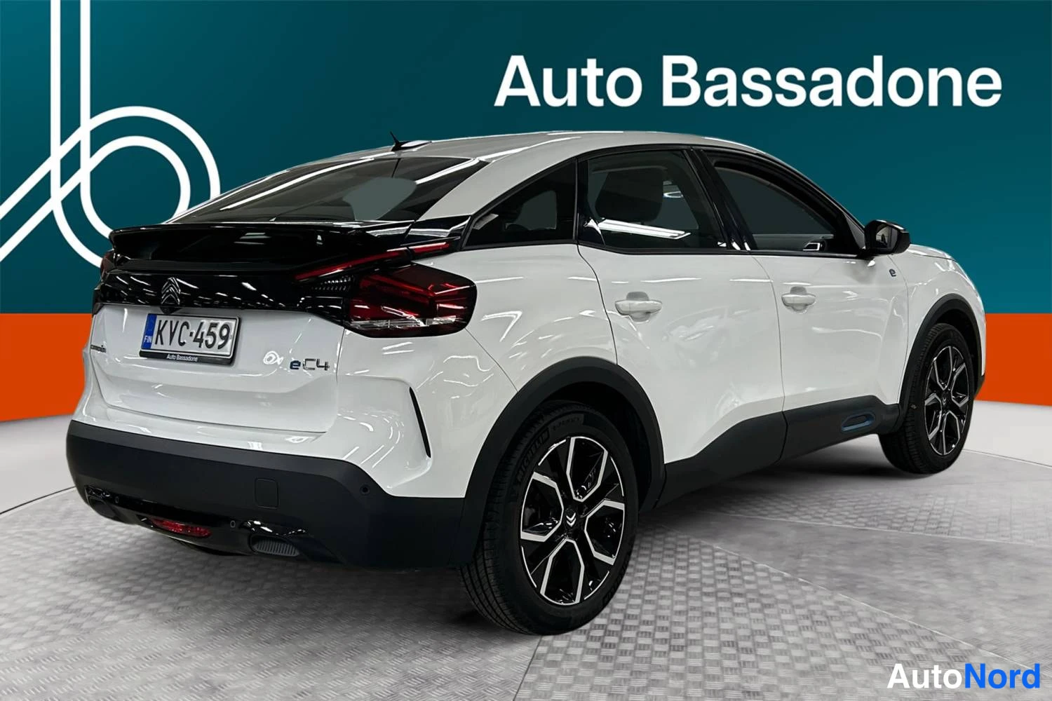 Valkoinen Citroen C4 2023, takaviisto, kuva 8