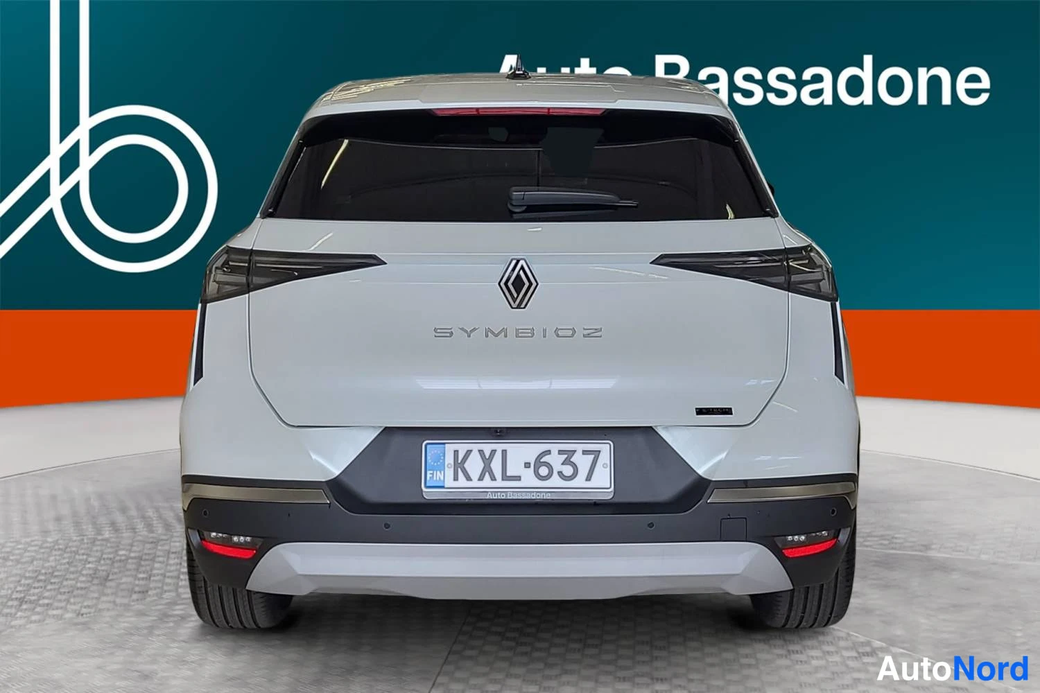 Valkoinen Renault Symbioz 2026, takaa, kuva 8