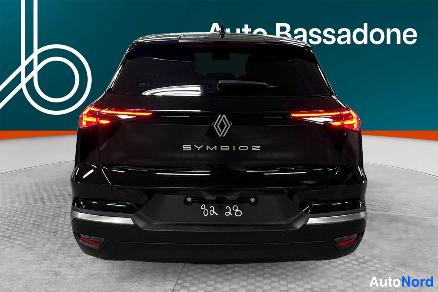 Musta Renault Symbioz 2026, takaa, kuva 8