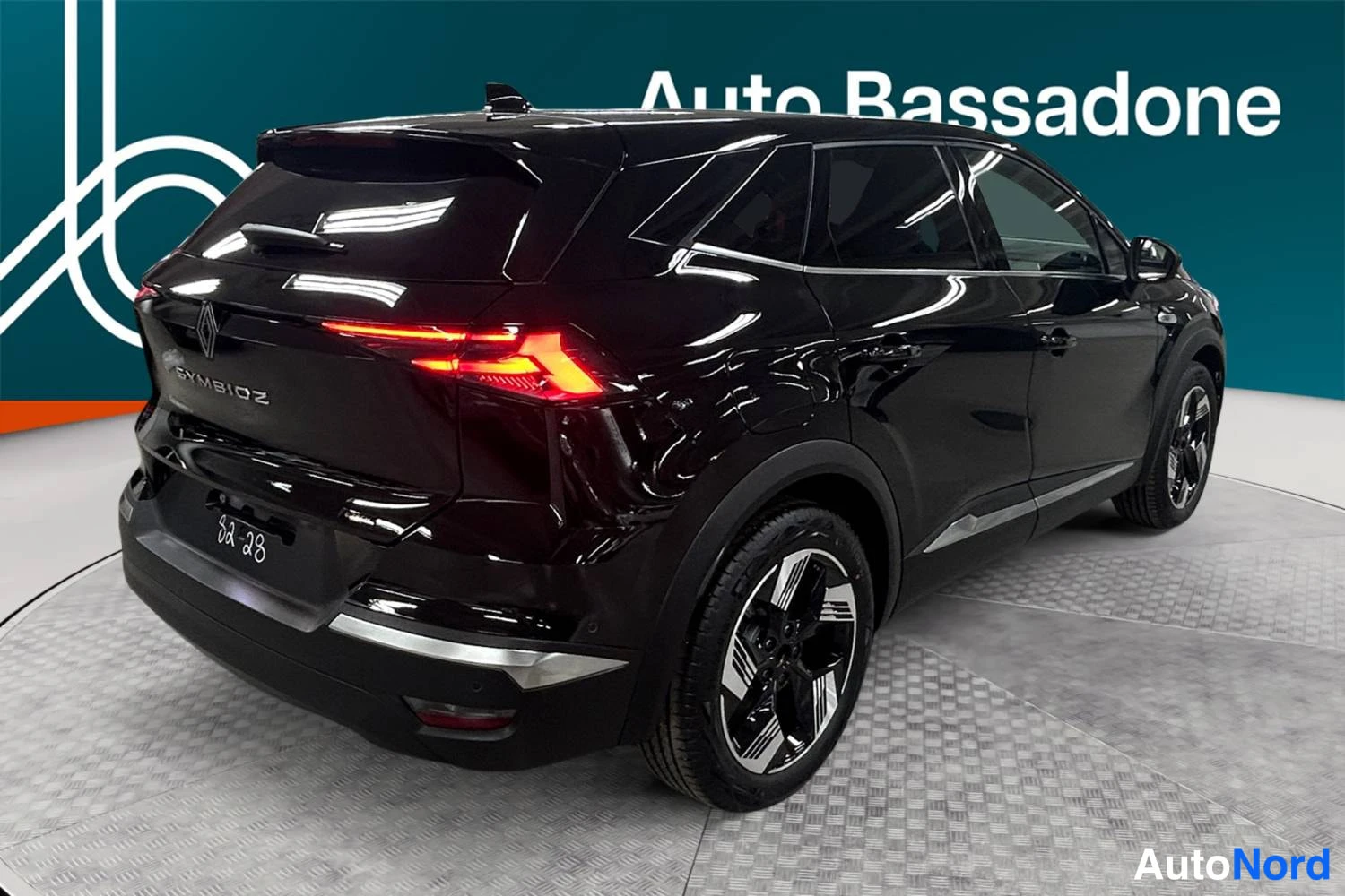 Musta Renault Symbioz 2026, takaviisto, kuva 7