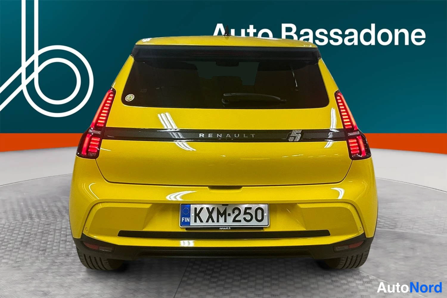 Keltainen Renault 5 E-Tech electric 2026, takaa, kuva 8