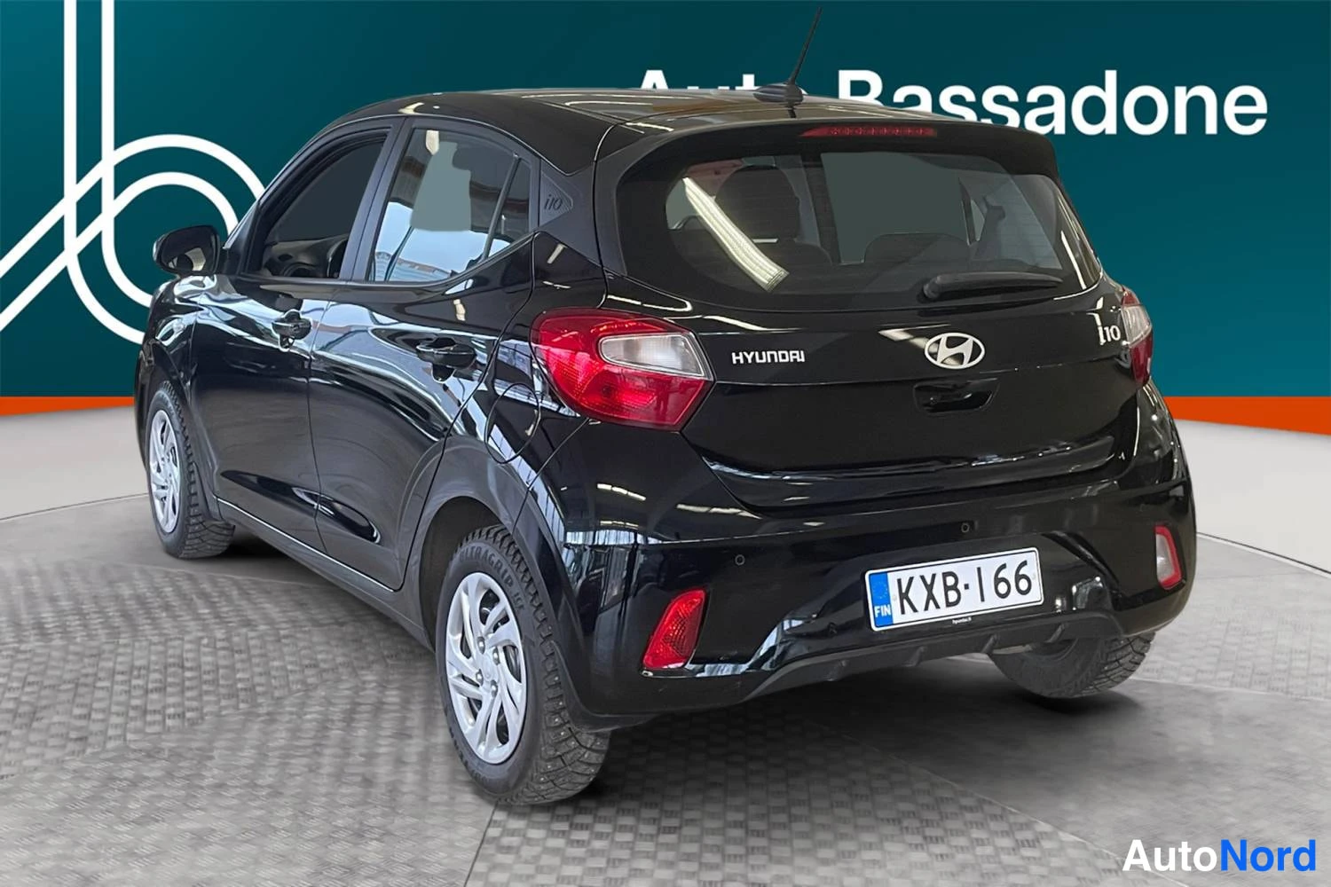 Musta Hyundai I10 2025, takaviisto, kuva 10