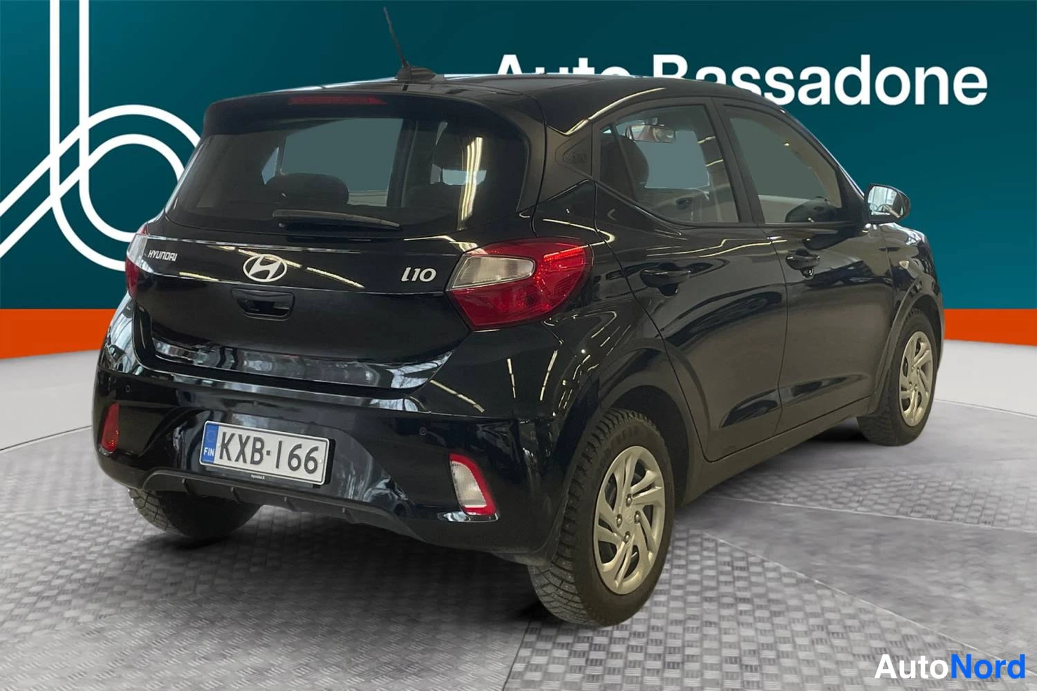 Musta Hyundai I10 2025, takaviisto, kuva 11