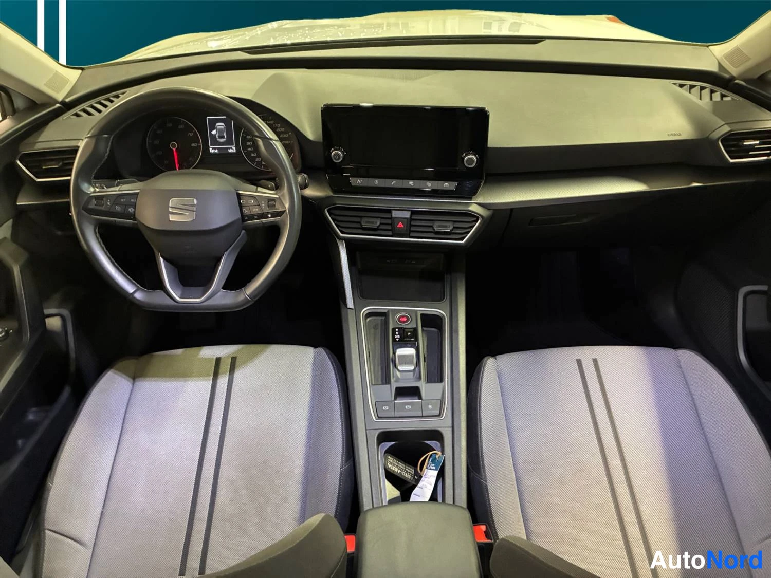 Valkoinen Seat Leon sportstourer 2021, kuva 11