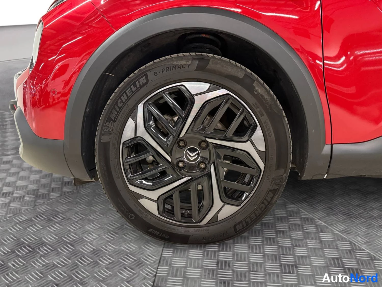 Punainen Citroen C4 2021, yksityiskohta, kuva 12