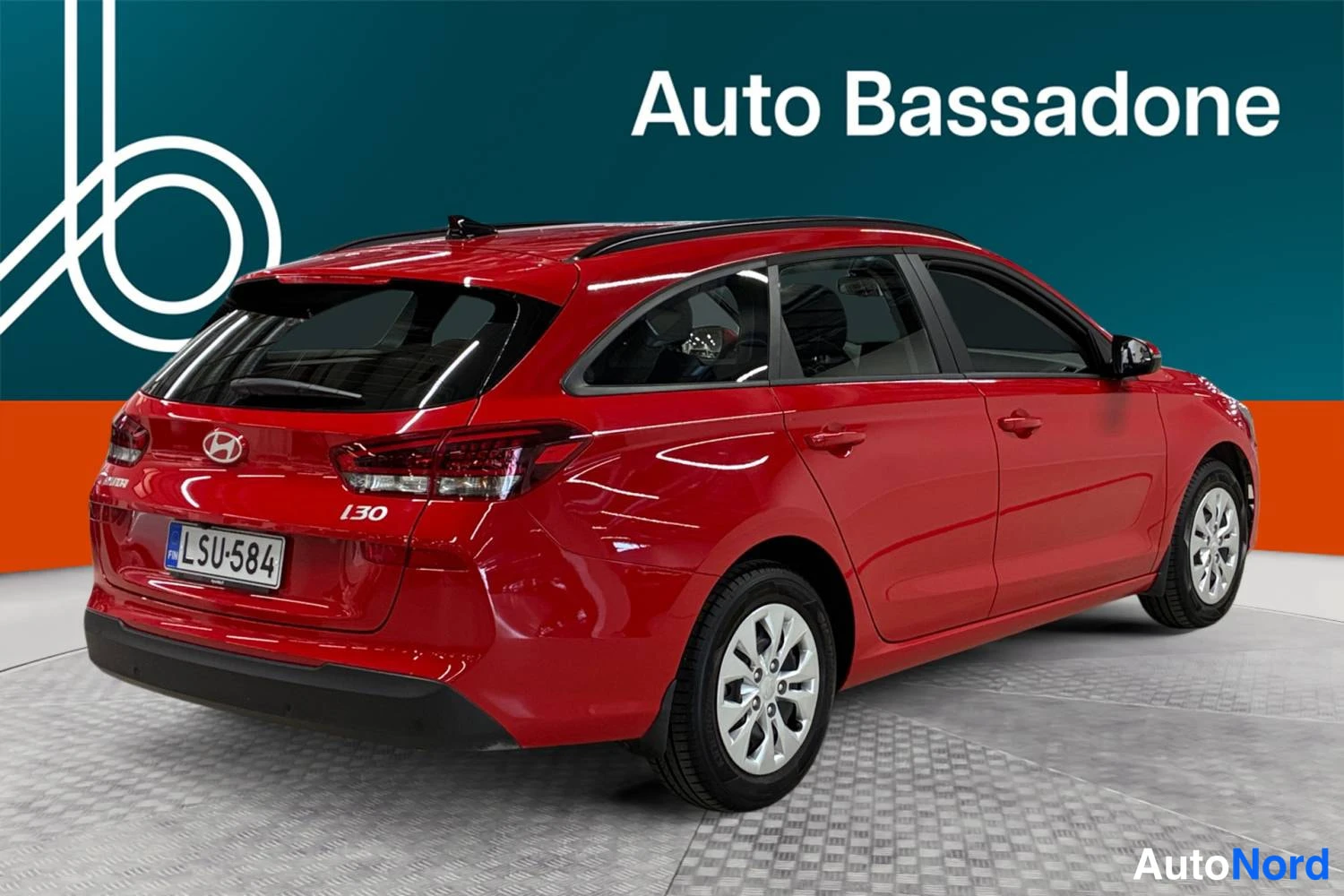 Punainen Hyundai I30 2024, takaviisto, kuva 7