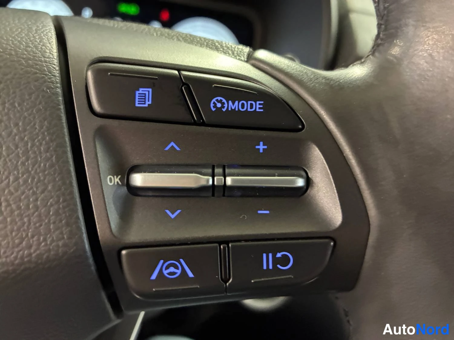 Harmaa Hyundai Kona Electric 2023, kuva 20