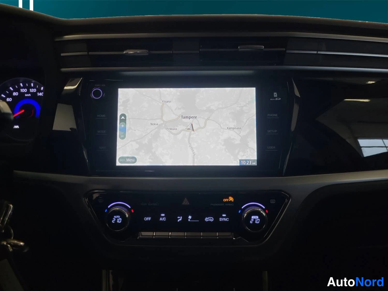 Harmaa SsangYong Korando 2020, kuva 12