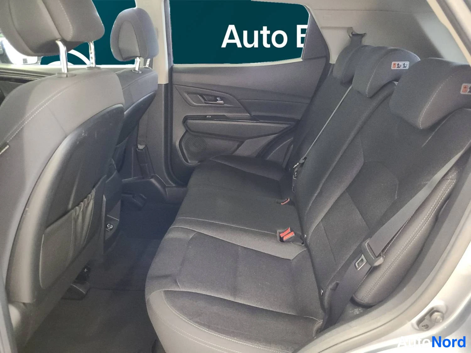 Harmaa SsangYong Korando 2020, kuva 13