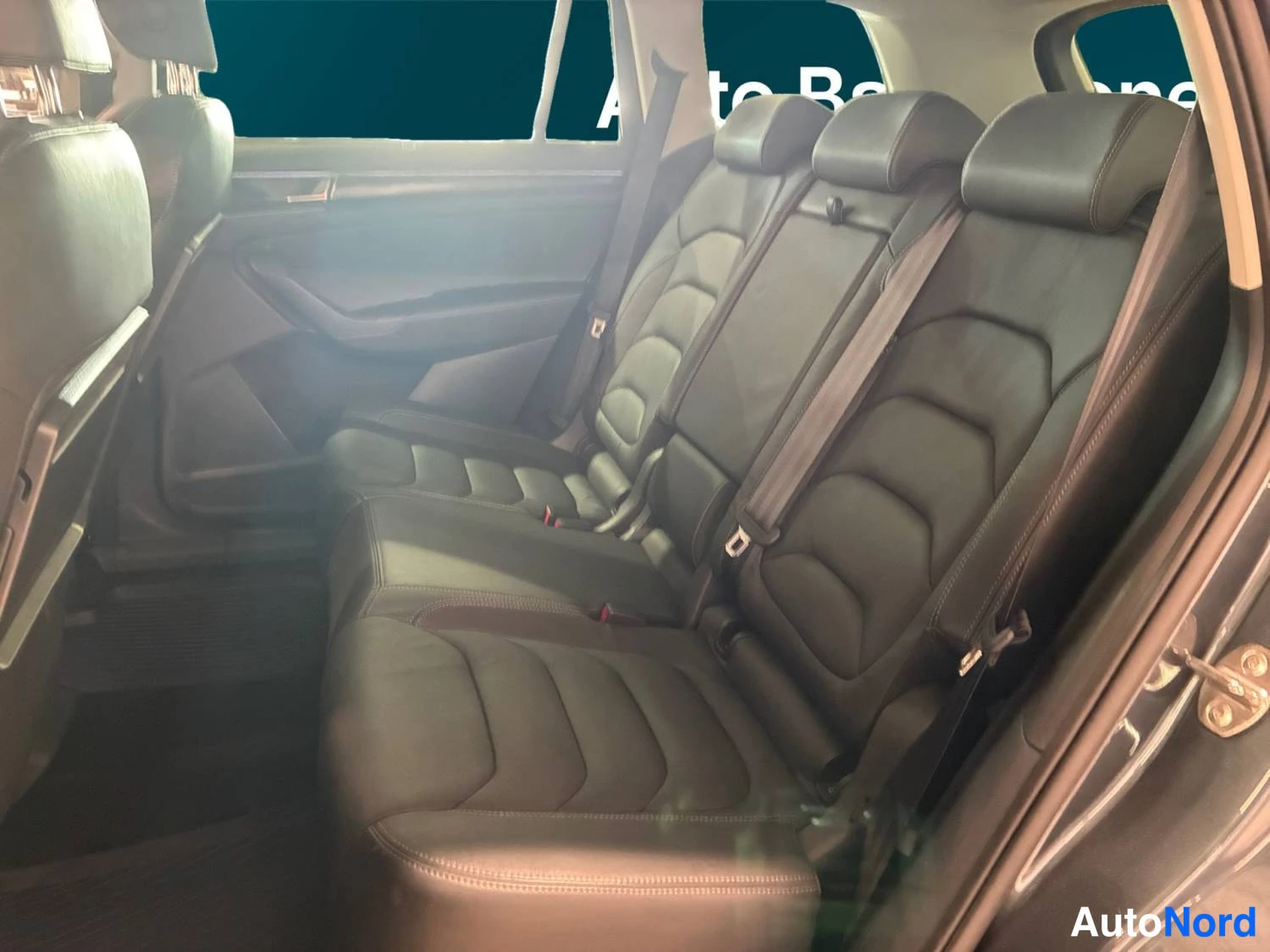 Harmaa Skoda Kodiaq 2020, kuva 16