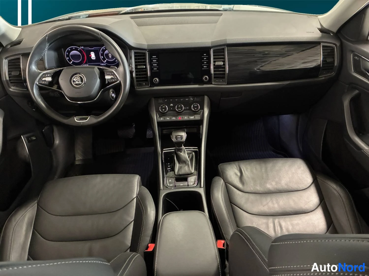 Harmaa Skoda Kodiaq 2020, kuva 13