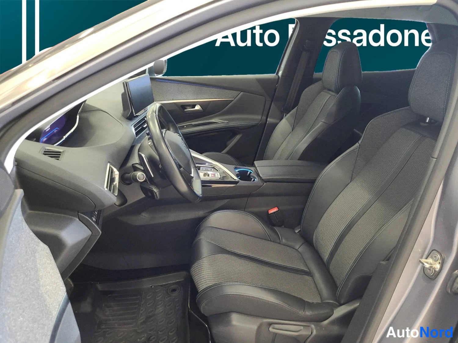 Harmaa Peugeot 3008 2021, kuva 9