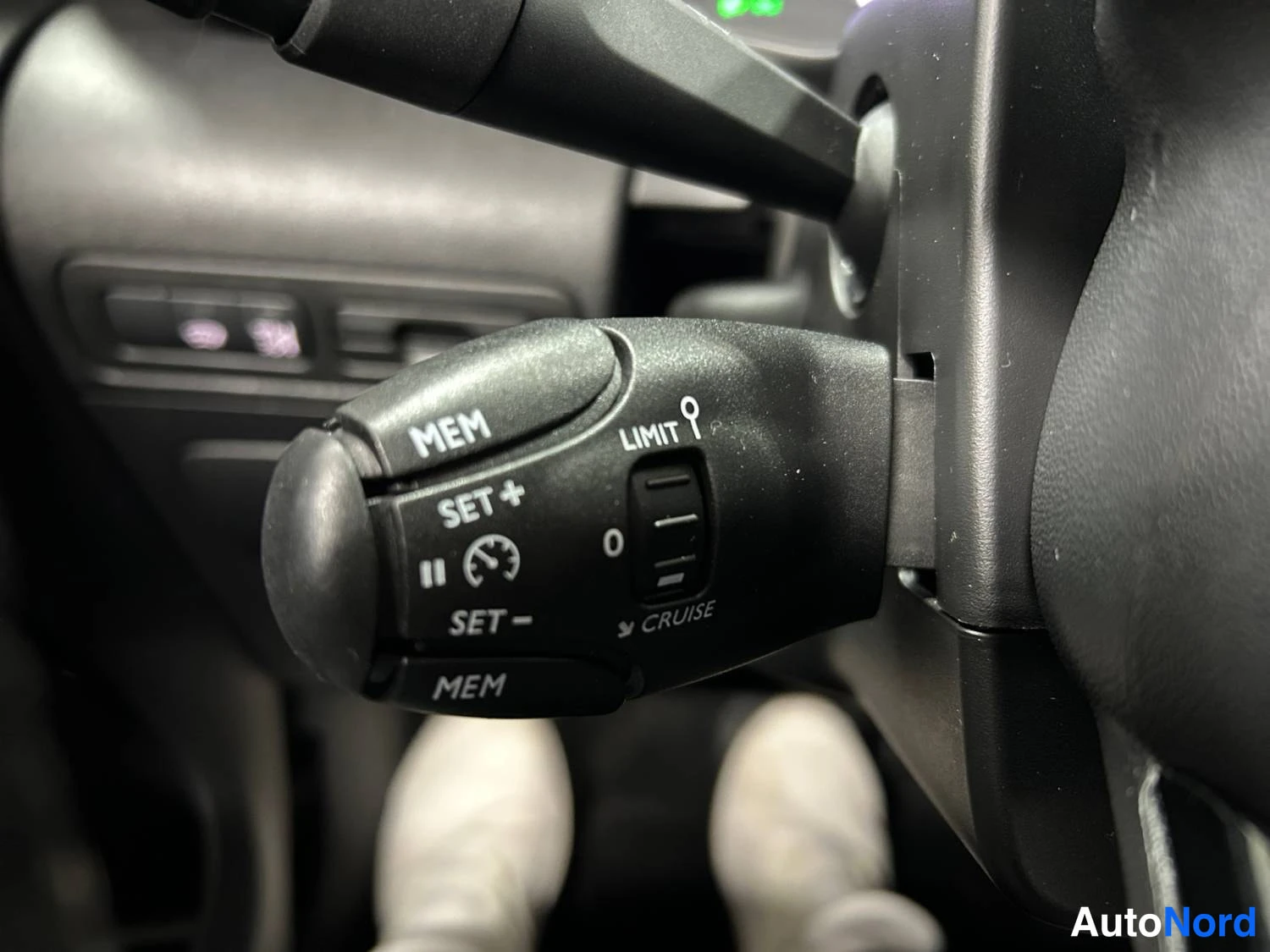 Valkoinen Citroen C3 aircross 2021, kuva 13