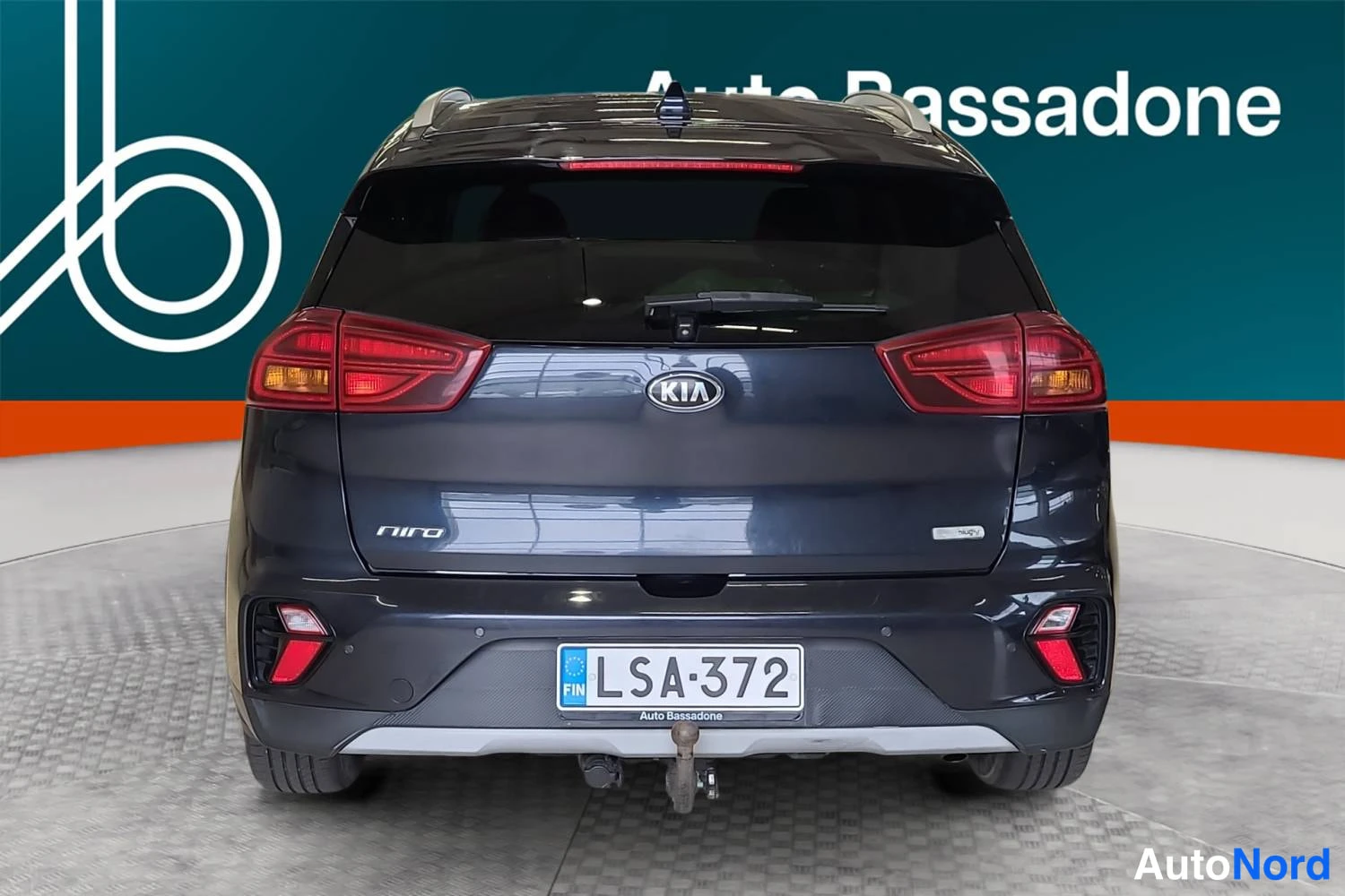 Musta Kia Niro 2020, takaa, kuva 8