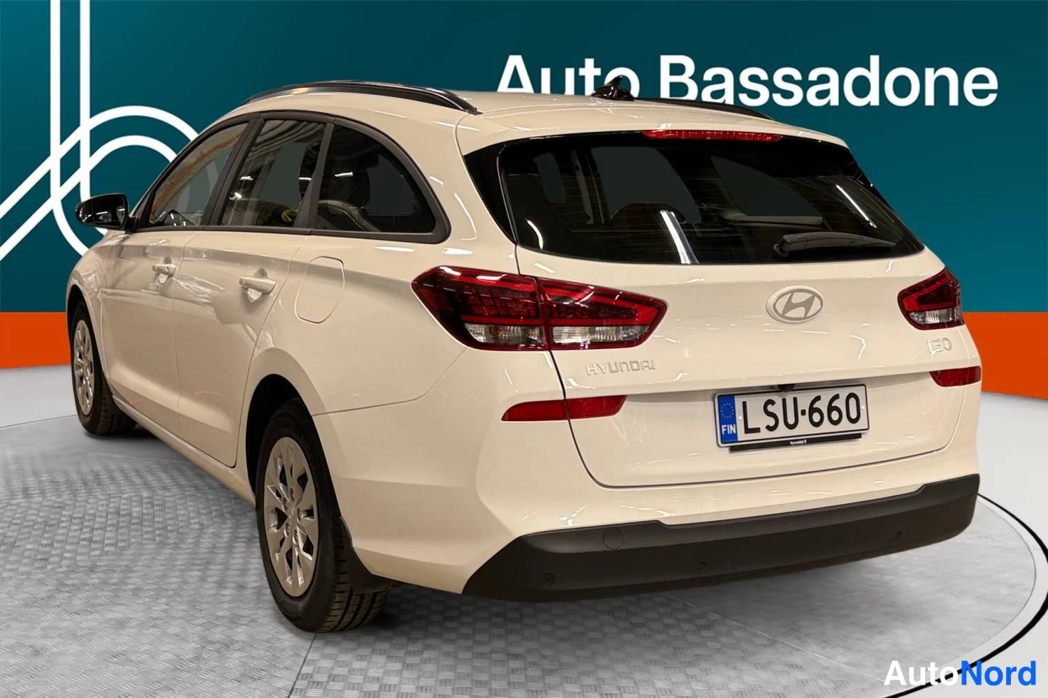 Valkoinen Hyundai I30 2025, takaviisto, kuva 6