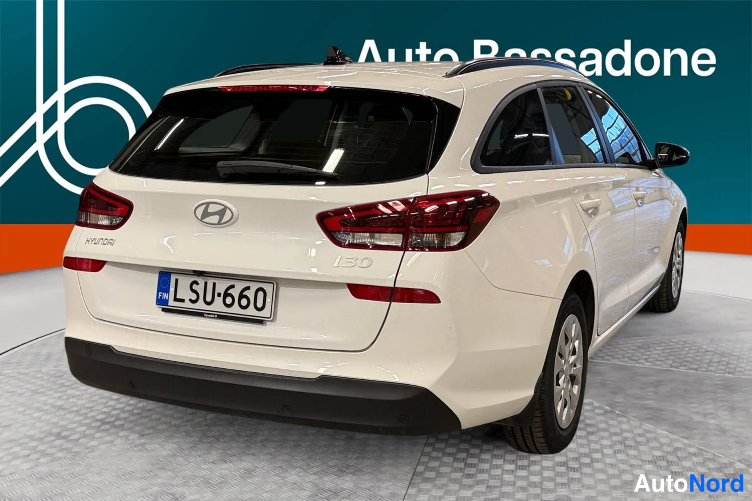 Valkoinen Hyundai I30 2025, takaviisto, kuva 7