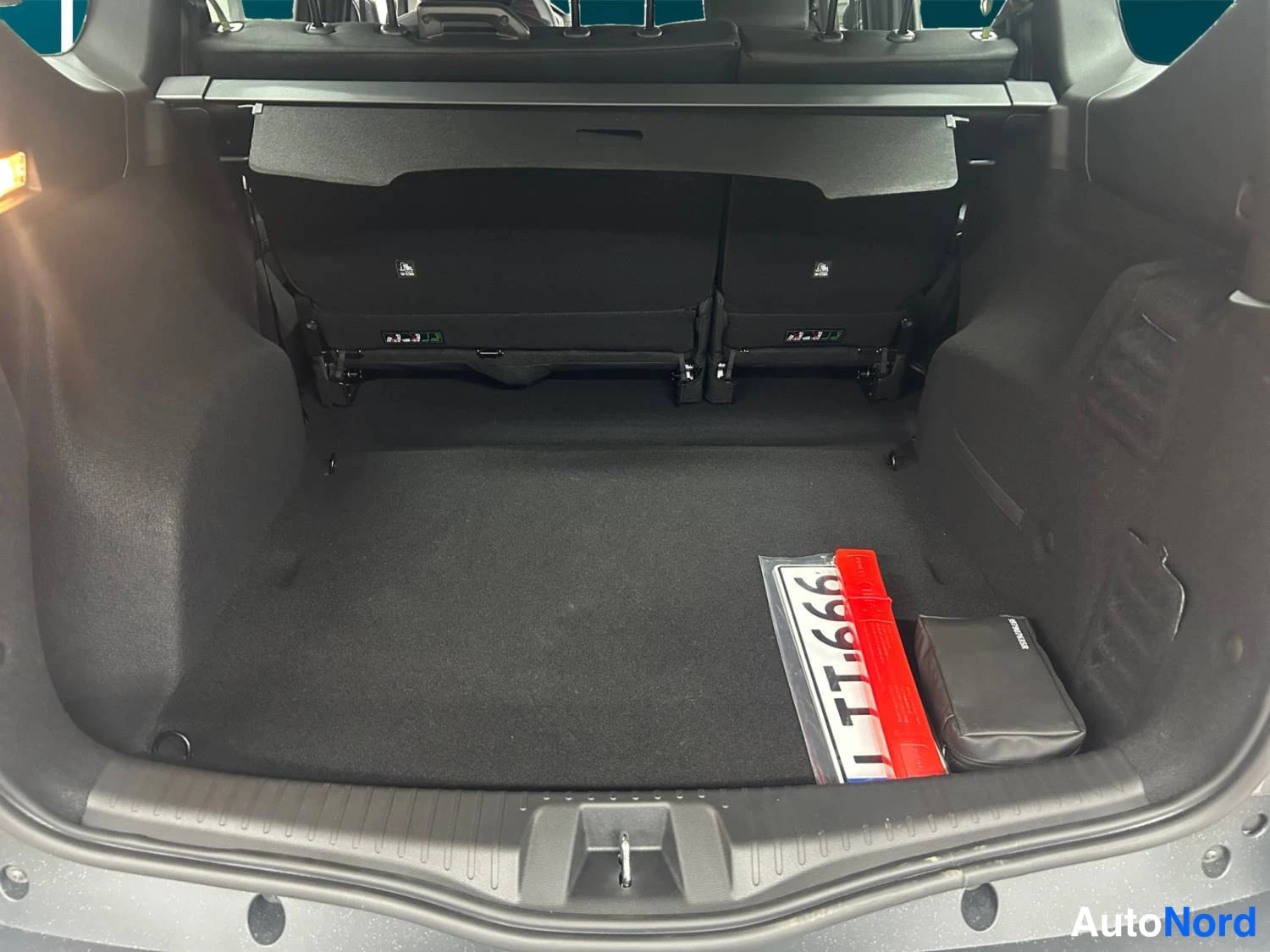 Harmaa Dacia Jogger 2026, kuva 13