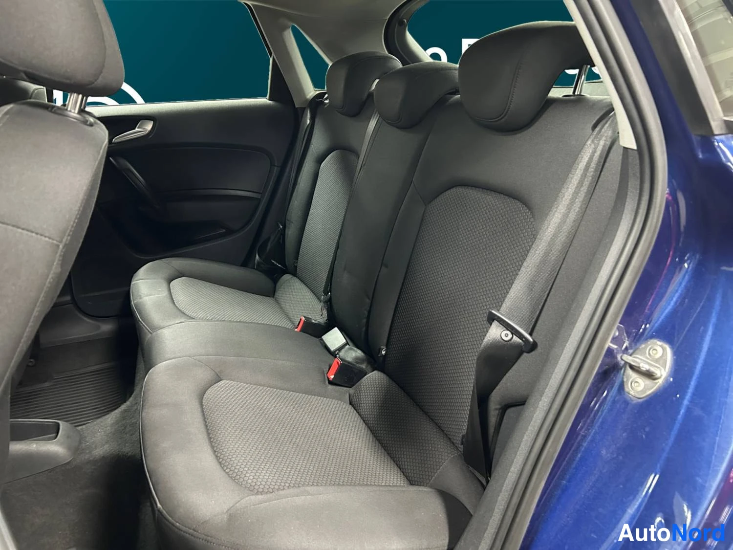 Sininen Audi A1 2013, kuva 14