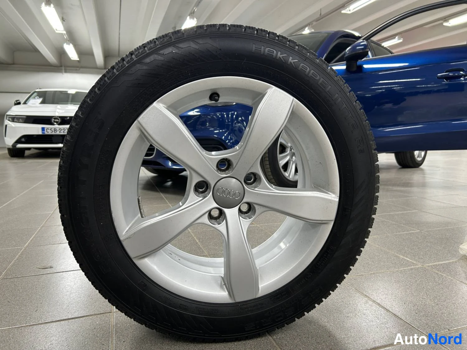 Sininen Audi A1 2013, kuva 21