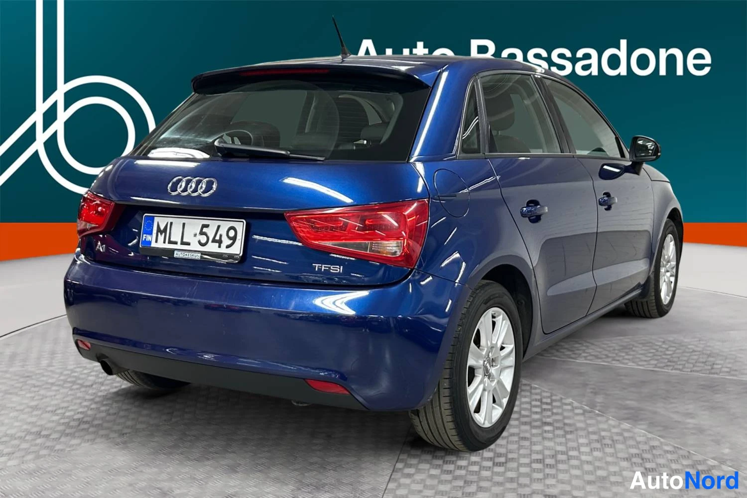 Sininen Audi A1 2013, takaviisto, kuva 7