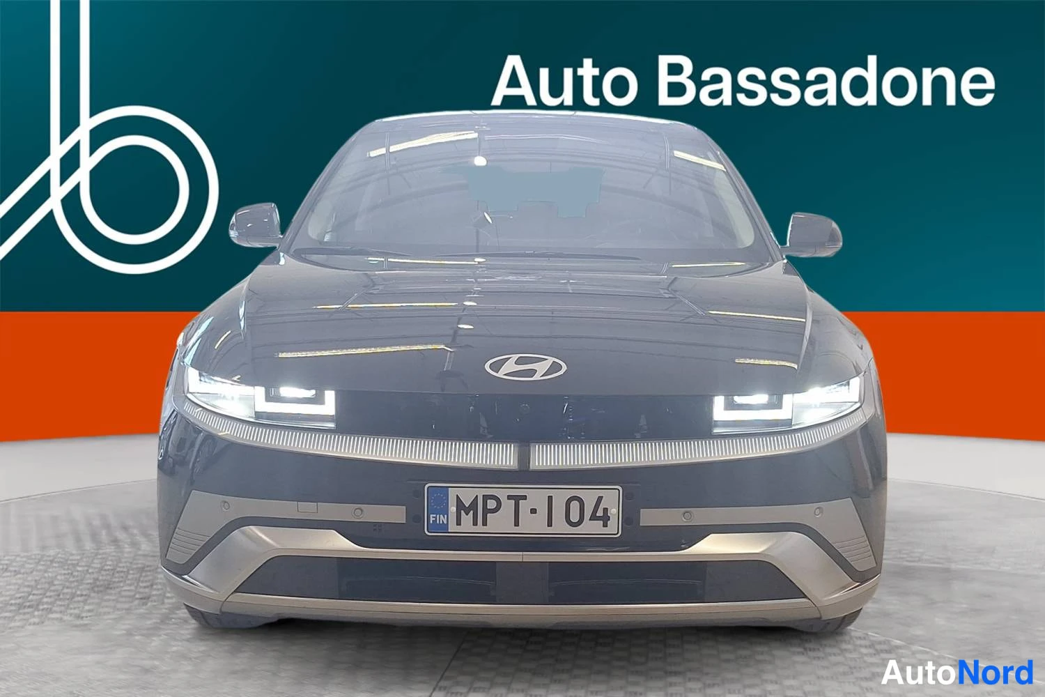 Musta Hyundai Ioniq 5 2026, edestä, kuva 3