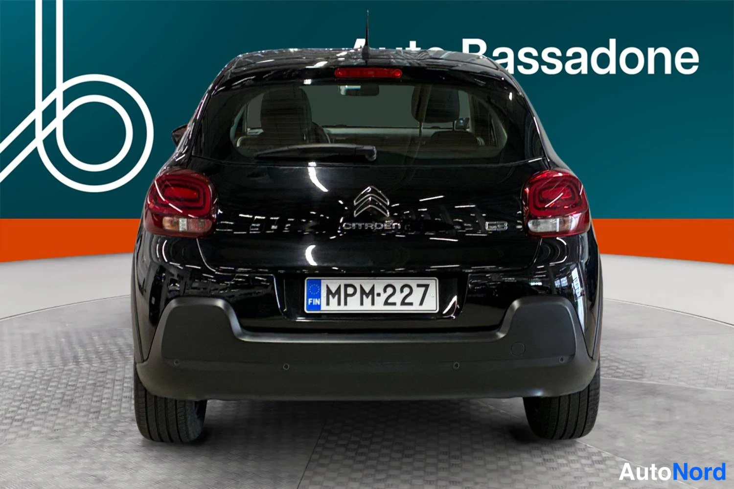 Musta Citroen C3 2023, takaa, kuva 8