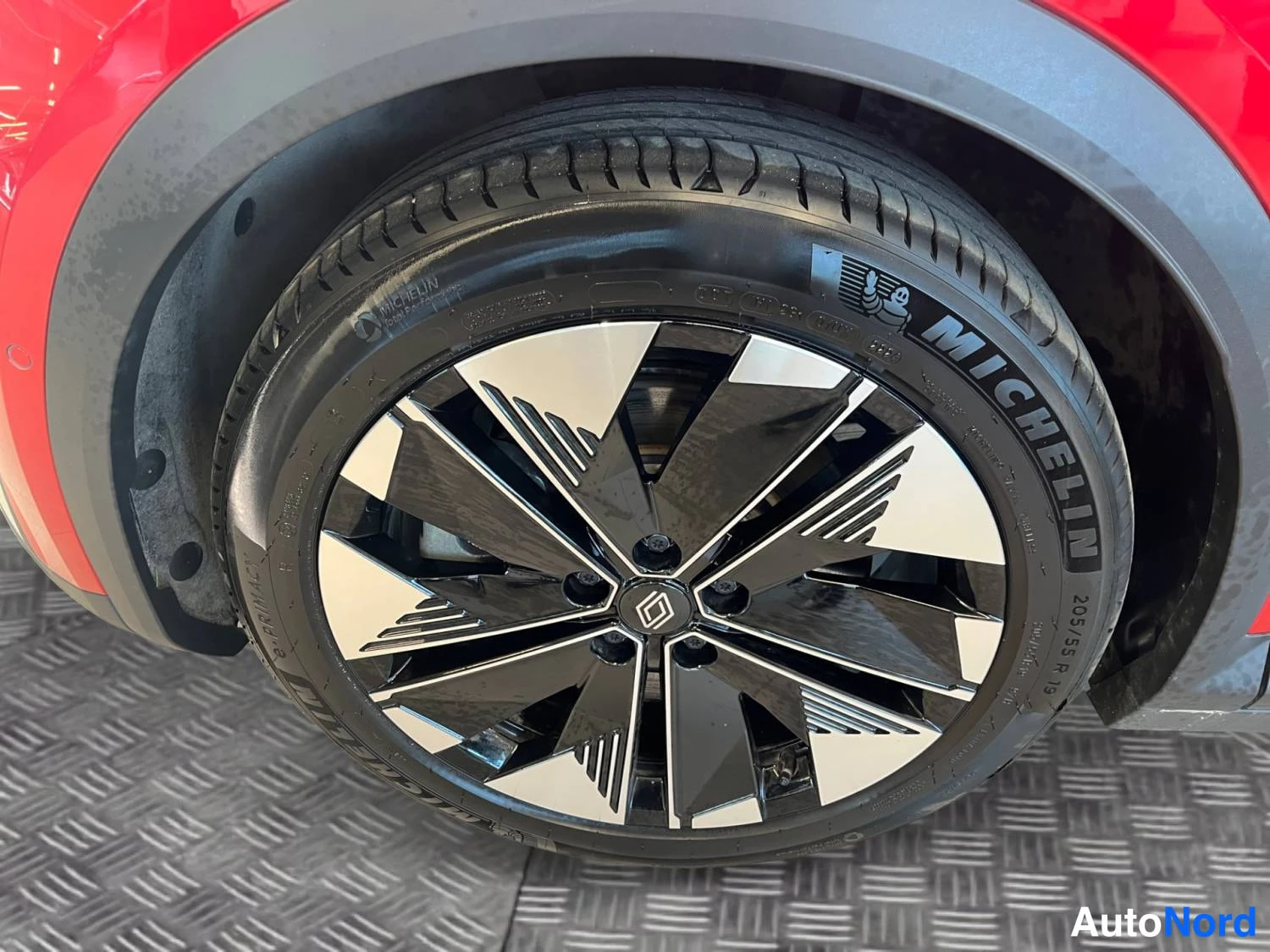 Punainen Renault Scenic E-Tech electric 2024, kuva 14