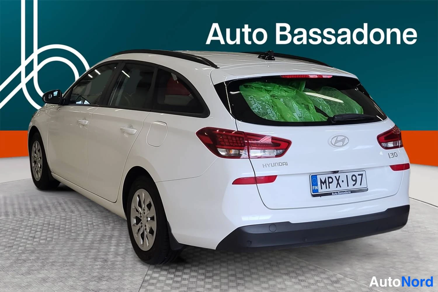 Valkoinen Hyundai I30 2025, takaviisto, kuva 7