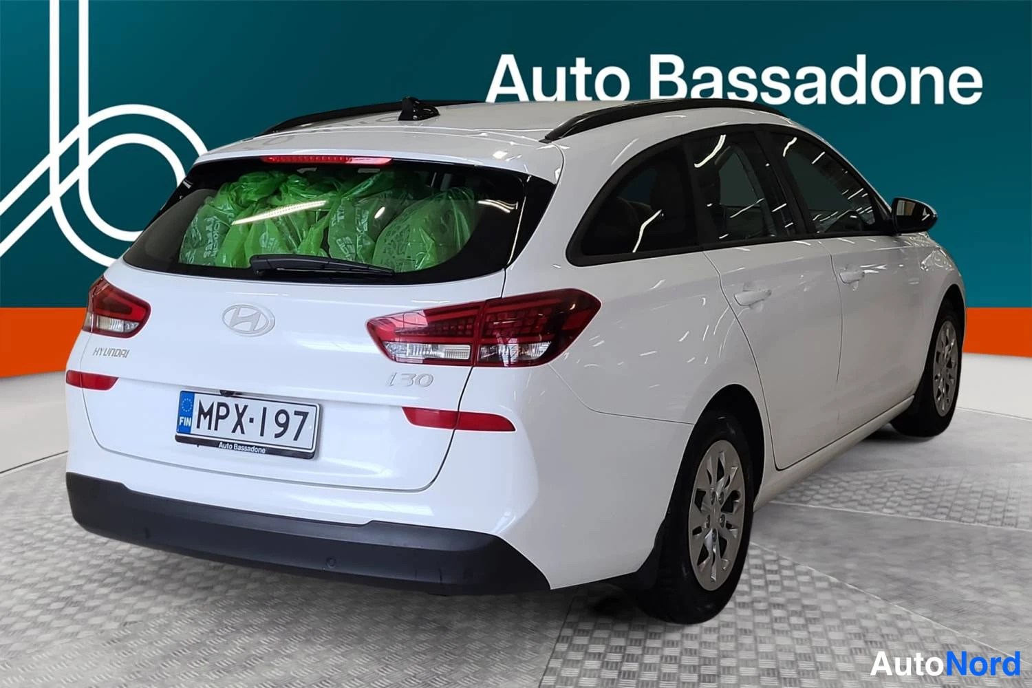 Valkoinen Hyundai I30 2025, takaviisto, kuva 8