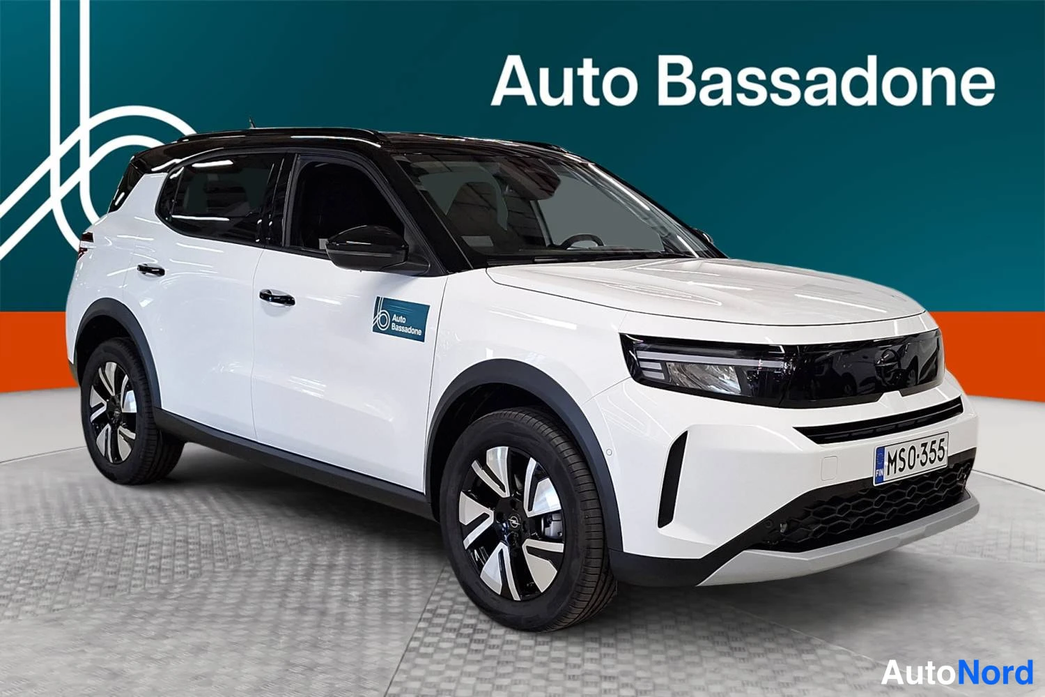 Valkoinen Opel Frontera 2026, etuviisto, keula oikealle, kuva 3
