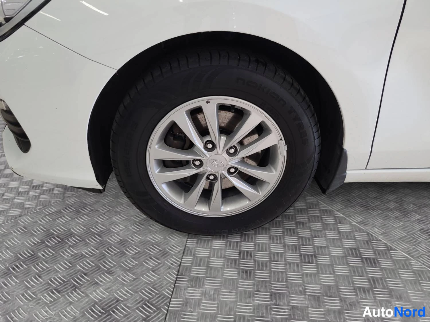 Valkoinen Hyundai I30 2020, kuva 14