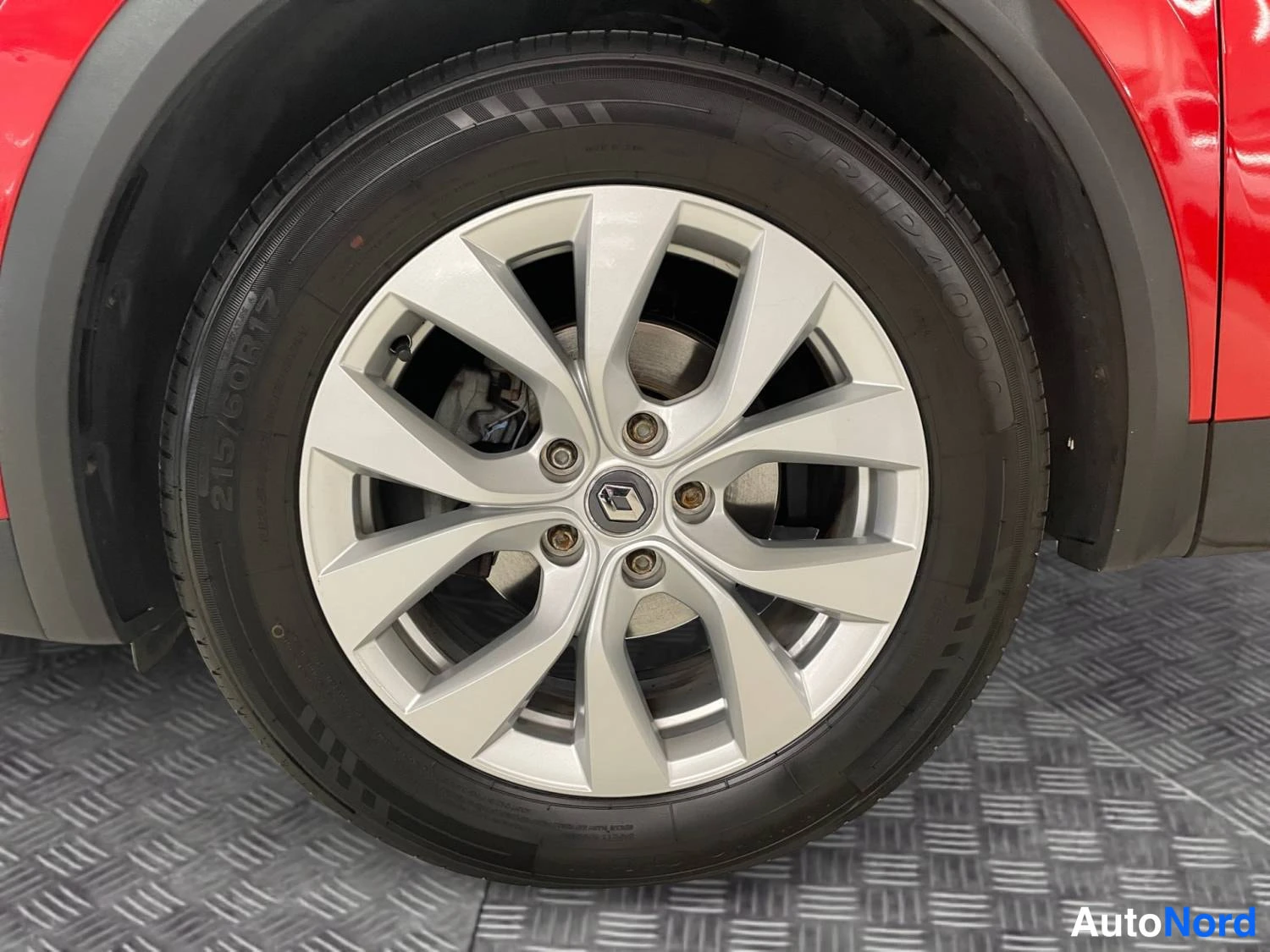 Punainen Renault Captur 2020, kuva 14