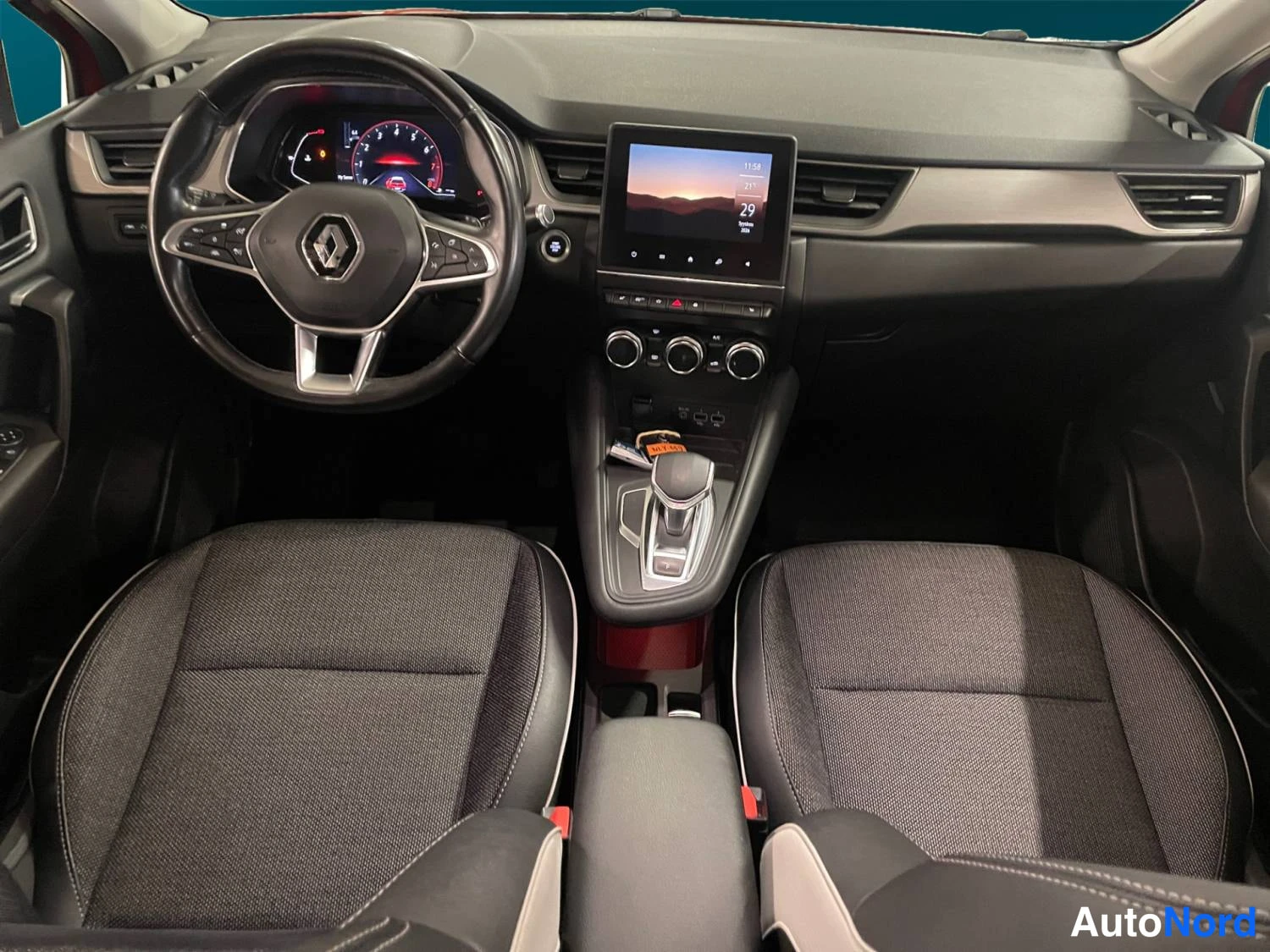 Punainen Renault Captur 2020, kuva 10