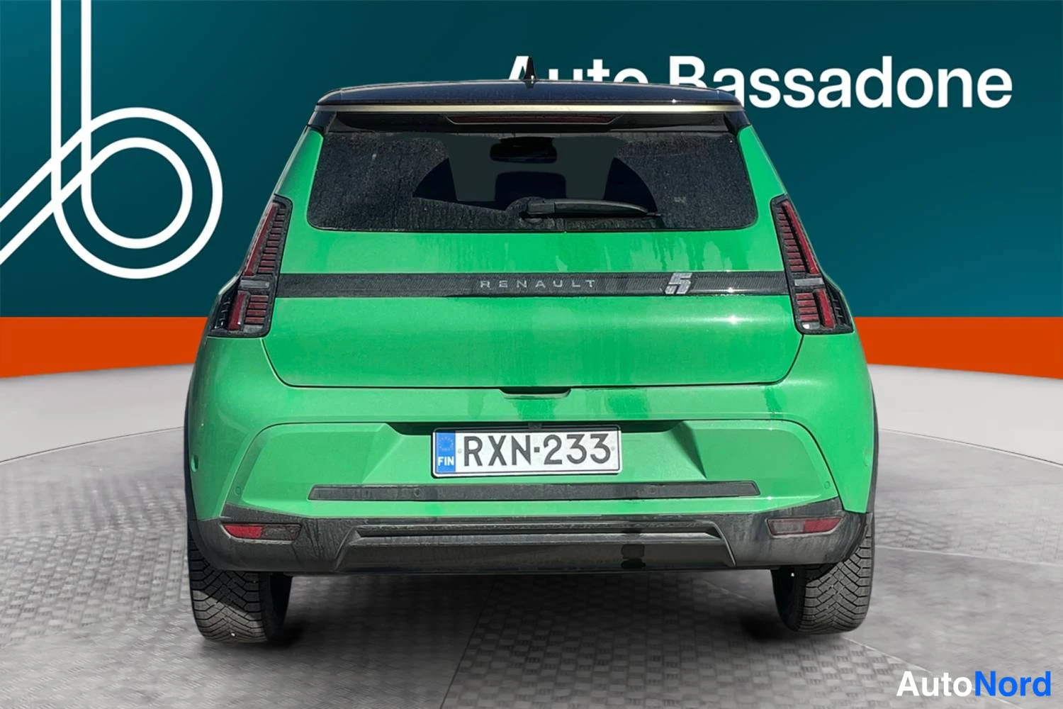 Vihreä Renault 5 E-Tech electric 2026, takaa, kuva 9
