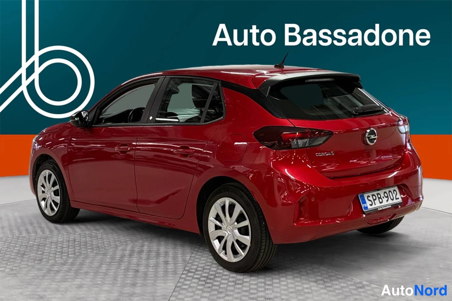 Punainen Opel Corsa-e 2023, takaviisto, kuva 11