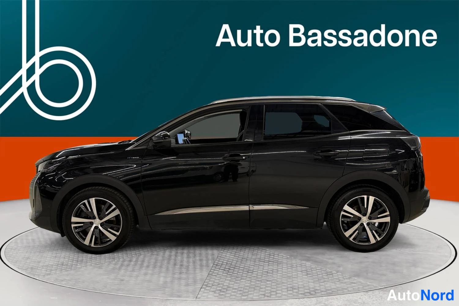 Musta Peugeot 3008 2021, sivulta, kuva 5