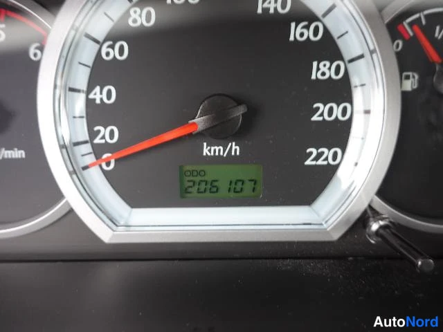 Musta Chevrolet Nubira 2010, yksityiskohta, kuva 32