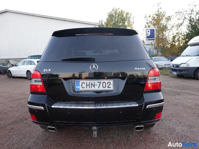 Vihreä Mercedes-Benz GLK 2010, takaa, kuva 14