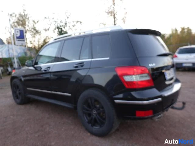 Vihreä Mercedes-Benz GLK 2010, takaviisto, kuva 13
