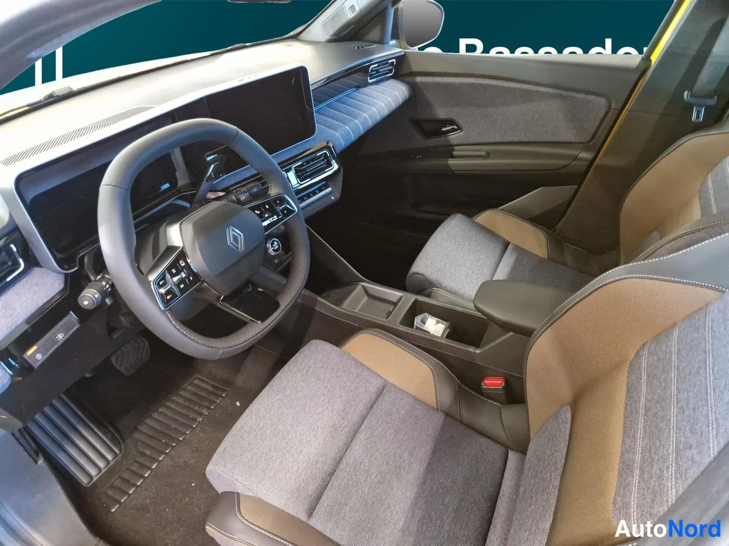 Keltainen Renault 5 E-Tech electric 2026, ohjaamo, kuva 8