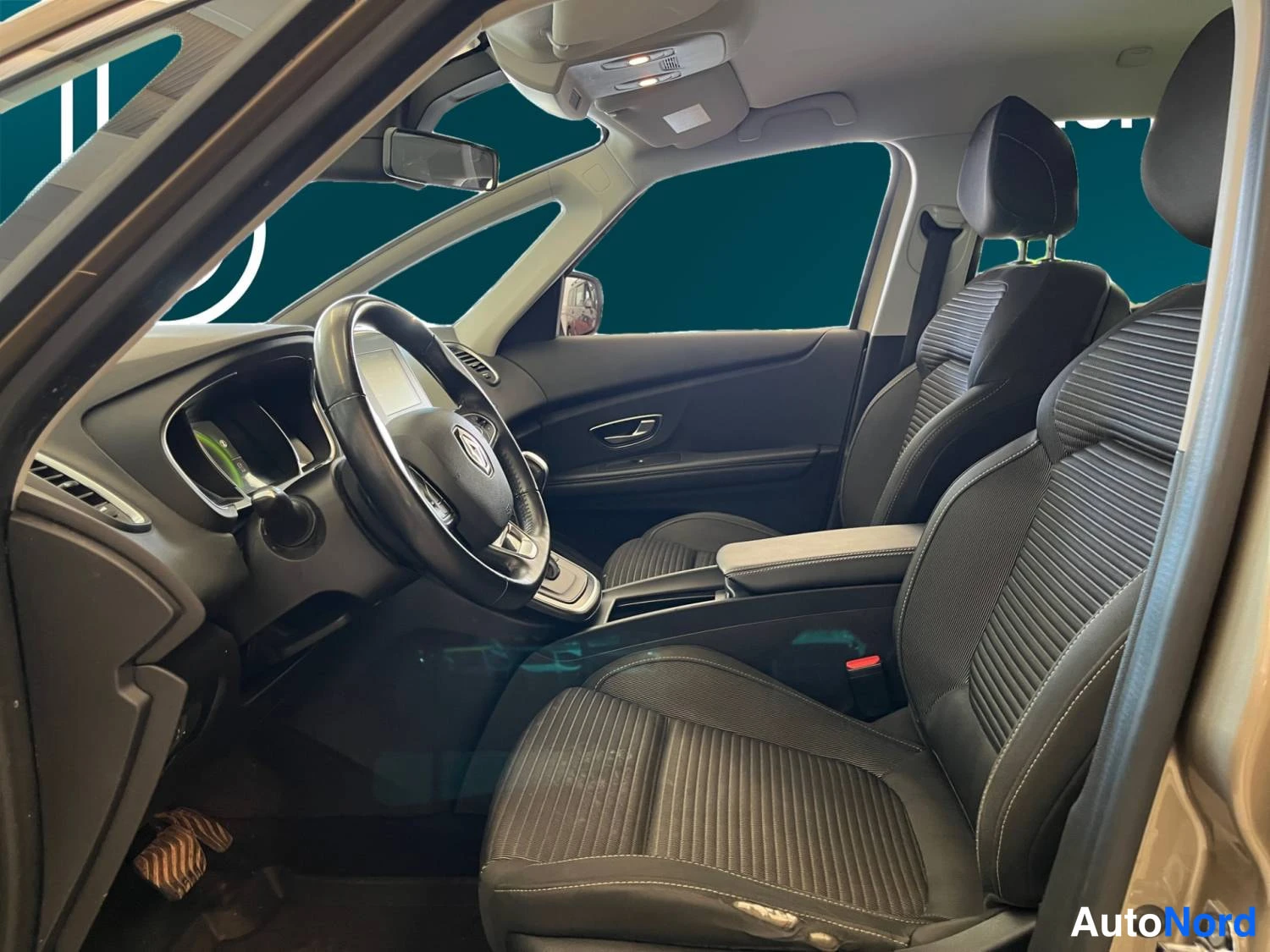 Beige Renault Scenic 2019, kuva 10