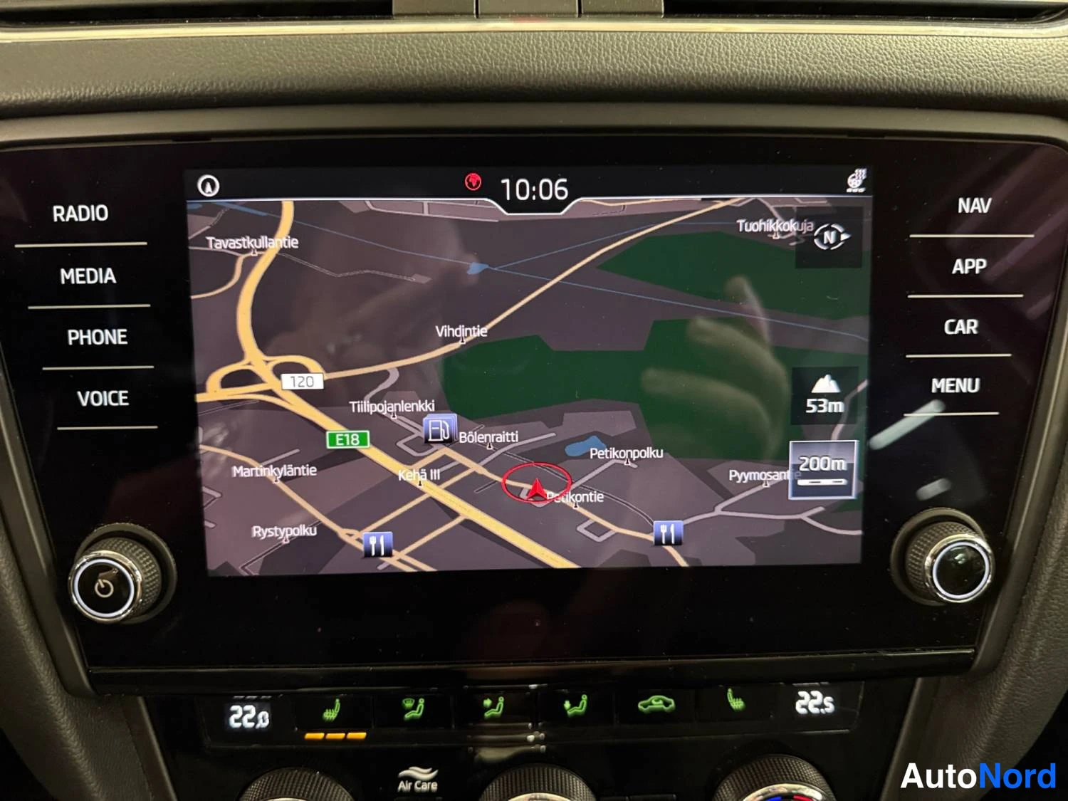 Punainen Skoda Octavia 2019, kuva 20