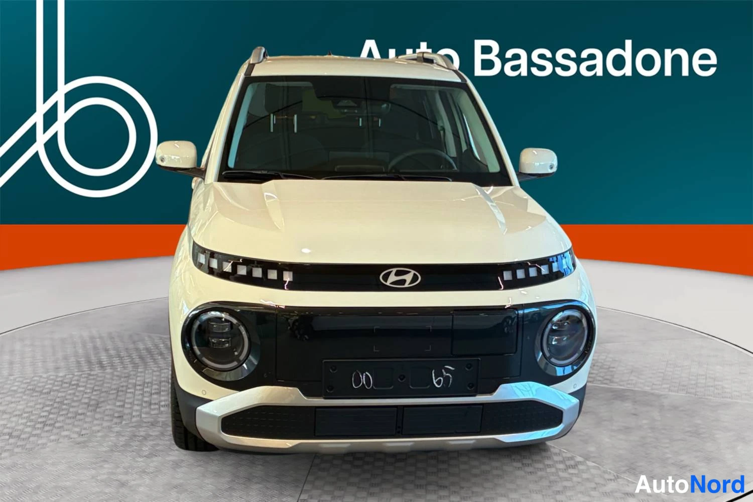 Valkoinen Hyundai Inster 2026, edestä, kuva 4