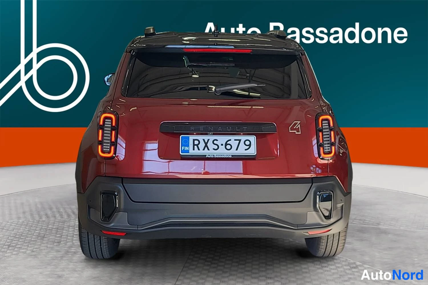 Punainen Renault 4 E-Tech electric 2026, takaa, kuva 8